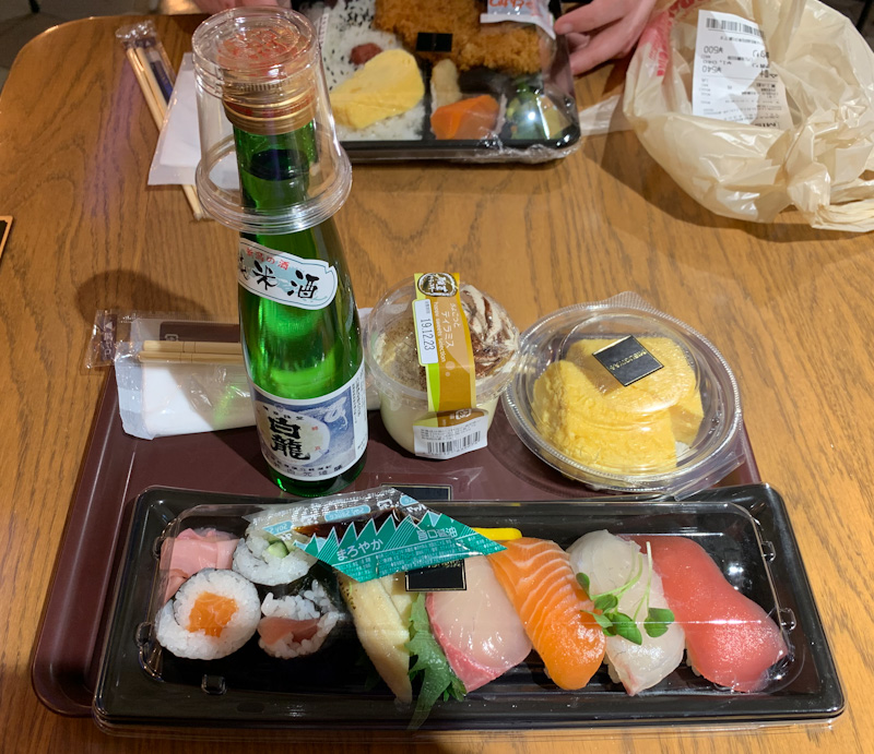 delicious lunch - nigiri, tamago, saké and tiramisu?