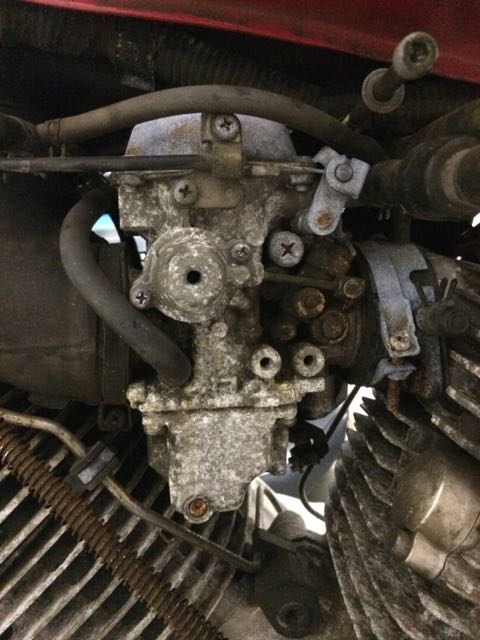 Rear carb, left hand side